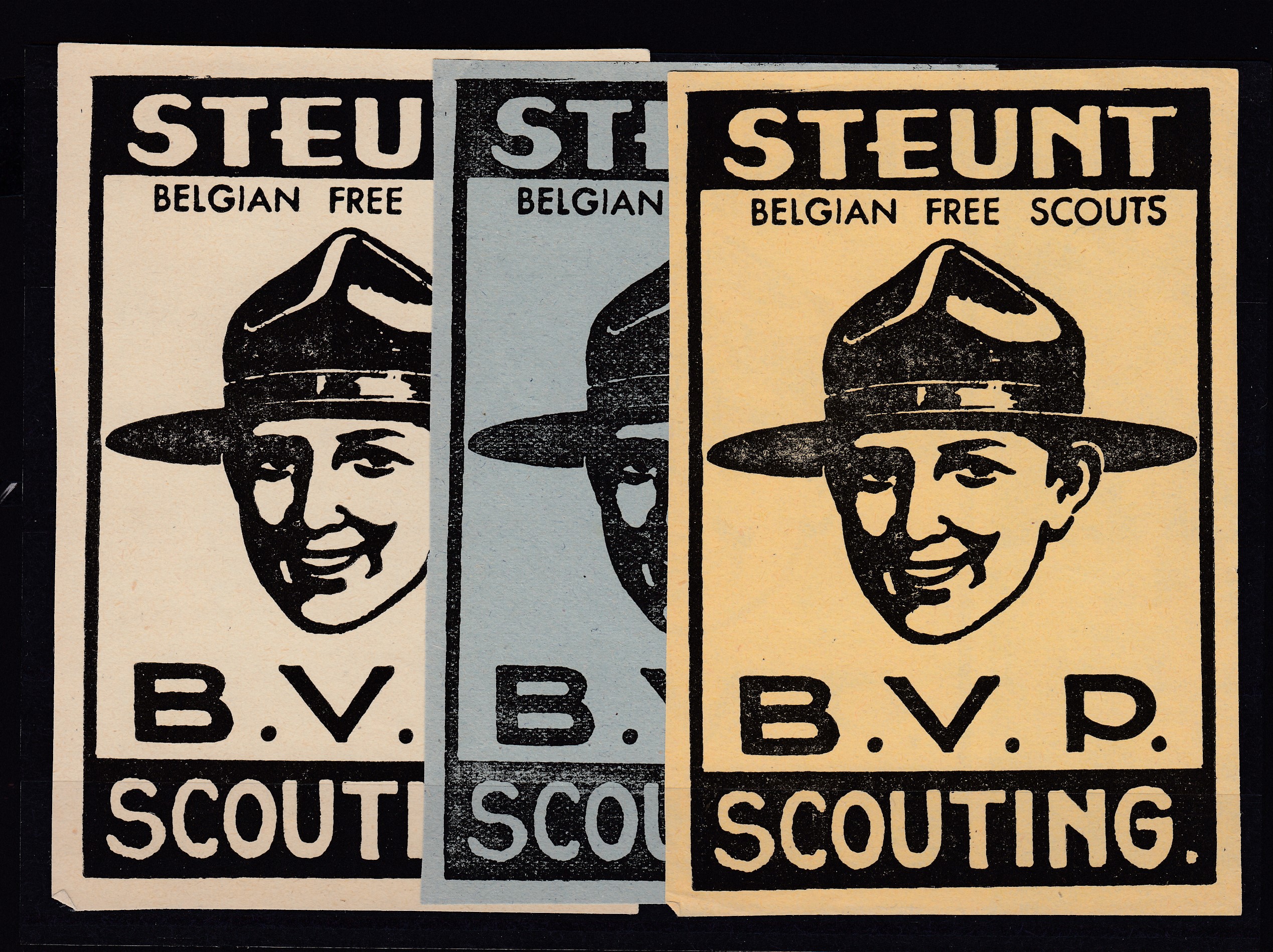 Lot de 3 grandes vignettes « SCOUT ».